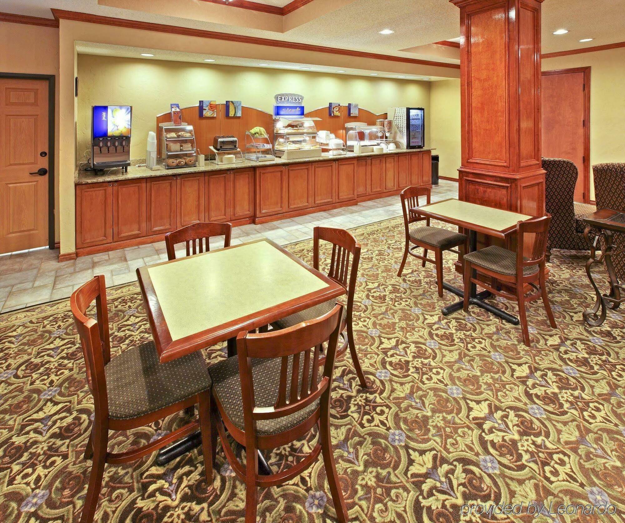Holiday Inn Express Hotel & Suites Greenville By Ihg Zewnętrze zdjęcie